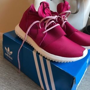 Adidas tubular defiant sneakers